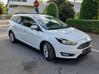 Gebraucht Ford Focus 125 PS (91 kW) 2017 Weiß Kombi
