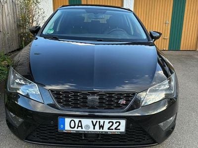 Begagnad Seat Leon FR 179 HK (131 kW) 2014 Svart Halvkombi