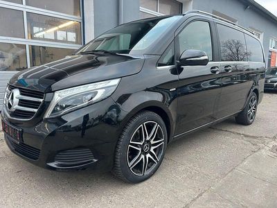 Schwarz Gebraucht 2014 Mercedes V250 Avantgarde Edition Van / Kleinbus | 34.900 € (Fairer Preis)
