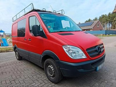 Second-hand Mercedes Sprinter 116 CP (85 kW) 2008 Roșu Van