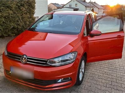 Orange Gebraucht 2016 VW Touran Comfortline Van / Kleinbus | 13.990 € (Fairer Preis)