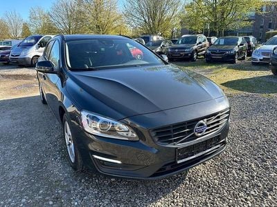 Usata Volvo V60 Business Edition 150 CV (110 kW) 2015 Grigio Station wagon