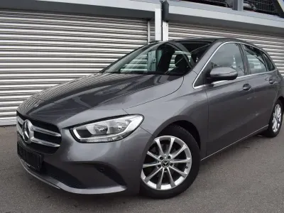 Gebraucht Mercedes B180 Progressive 136 PS (100 kW) 2019 Grau Van / Kleinbus