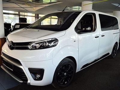 Gebraucht Toyota Proace Verso Edition 177 PS (130 kW) 2024 Weiß Kombi