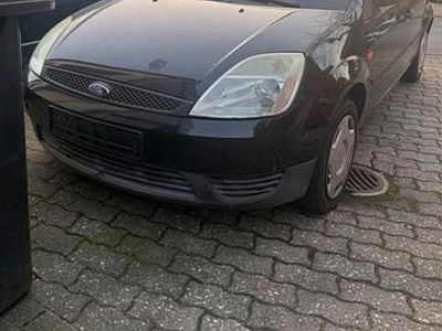 Usata Ford Fiesta 80 CV (58 kW) 2002 Nero Utilitaria