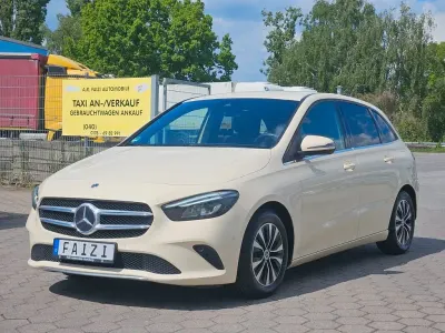 Gebraucht Mercedes B180 116 PS (85 kW) 2021 Beige Kleinwagen