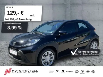Neu Toyota Aygo X Business Edition 72 PS (52 kW) 2025 Black mica / ink SUV