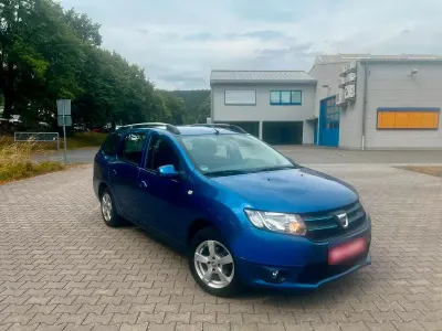 Gebraucht Dacia Logan MCV Lauréate 75 PS (55 kW) 2015 Blau Kombi