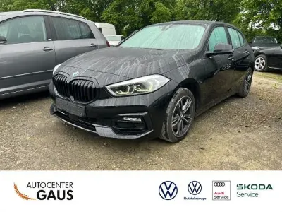 Używany BMW 120 190 KM (139 kW) 2021 Szary Hatchback