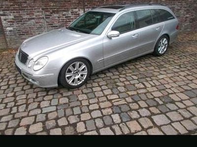 Mercedes E500