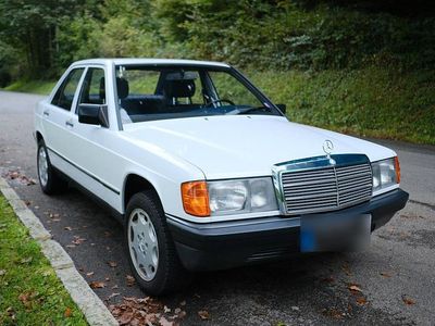 Gebraucht Mercedes 190 72 PS (52 kW) 1988 Weiß Limousine