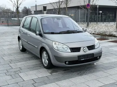 Usata Renault Mégane II 135 CV (99 kW) 2004 Argento Berlina