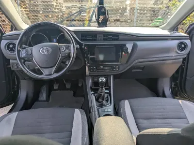 Gebraucht Toyota Auris Edition-S 116 PS (85 kW) 2016 Schwarz Limousine