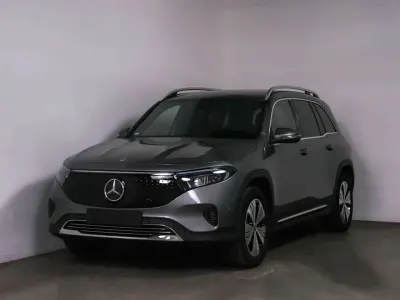 Gebraucht Mercedes EQB300 Progressive 167 kW (228 PS) 2025 Metalliclack mountaingrau SUV