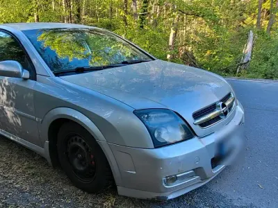 Second-hand Opel Vectra GTS 147 CP (108 kW) 2002 Argintiu Berlinǎ