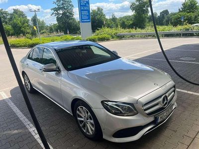 Gebraucht 2016 Mercedes E220 AMG line Limousine | 22.000 € (Fairer Preis)