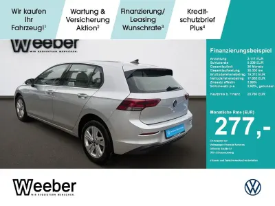 Gebraucht VW Golf VIII Life 116 PS (85 kW) 2023 Reflexsilber (metallic) Limousine