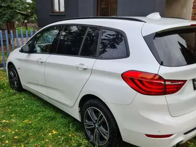 Gebraucht BMW 220 Gran Tourer Sport Line 192 PS (141 kW) 2018 Weiß Van / Kleinbus