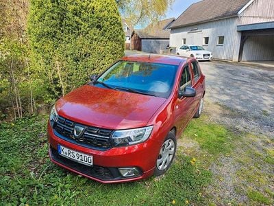 Second-hand Dacia Sandero Acces 73 CP (53 kW) 2018 Roșu Berlinǎ