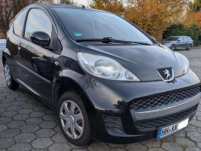 Schwarz Gebraucht 2010 Peugeot 107 Filou Kleinwagen | 2.999 € (Fairer Preis)