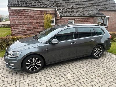 Gebraucht VW Golf VII IQ Drive 131 PS (96 kW) 2019 Grau Kombi