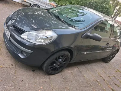 Gebraucht Renault Clio III 75 PS (55 kW) 2006 Kleinwagen