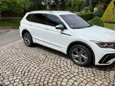 Gebraucht VW Tiguan Allspace R-line 200 PS (147 kW) 2022 Weiß SUV