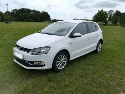 Gebraucht VW Polo 75 PS (55 kW) 2016 Weiß Kleinwagen