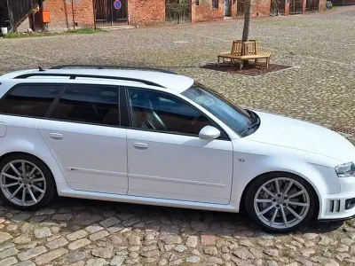 Gebraucht Audi RS4 Ambiente 420 PS (308 kW) 2008 Weiß Kombi