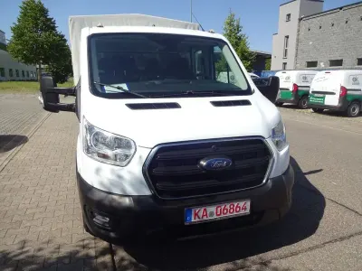 Gebraucht Ford Transit Trend 131 PS (96 kW) 2020 Weiß Van / Kleinbus