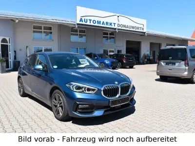 Gebraucht BMW 118 Sport Line 136 PS (100 kW) 2021 Blau Limousine