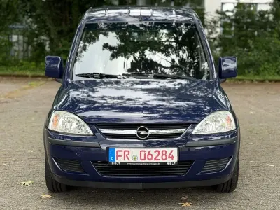 Gebraucht Opel Combo Edition 90 PS (66 kW) 2006 Royalblau h: u2/f:atlantikblau Van / Kleinbus