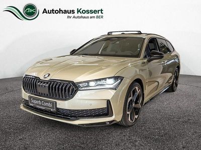Nuova Skoda Superb SportLine 204 CV (150 kW) 2026 Giallo Station wagon