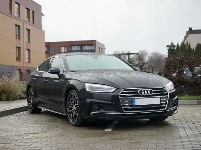 Gebraucht Audi A5 Sportback 190 PS (139 kW) 2017 Schwarz Kleinwagen