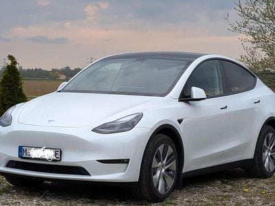 Second-hand Tesla Model Y 378 kW (514 CP) 2023 Alb SUV