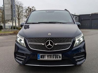 Gebraucht Mercedes V220 Avantgarde 163 PS (119 kW) 2017 Blau Van / Kleinbus