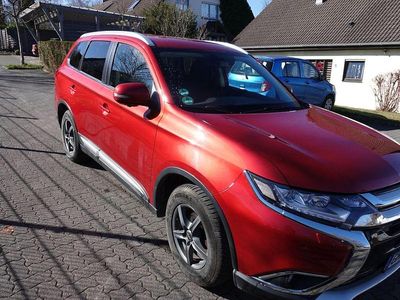 Gebraucht Mitsubishi Outlander Top 150 PS (110 kW) 2018 Rot SUV