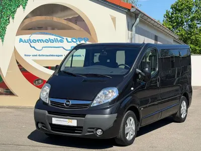 Usata Opel Vivaro Cosmo 114 CV (83 kW) 2012 Nero Monovolume