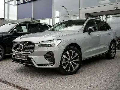 Gebraucht Volvo XC60 Plus 197 PS (144 kW) 2024 Grau SUV