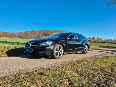 Schwarz Gebraucht 2012 Mercedes CLS500 Shooting Brake Kombi | 22.999 €