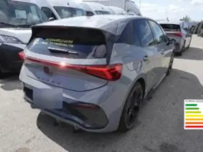 Gebraucht Cupra Born e-Boost 169 kW (231 PS) 2023 Vaporgrau Kleinwagen
