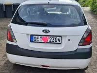 Używany Kia Rio Basis 97 KM (71 kW) 2009 Sedan/Limuzyna