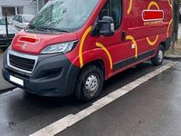 Gebraucht Peugeot Boxer 140 PS (102 kW) 2020 Rot Van