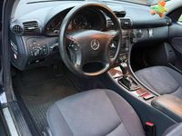 Gebraucht Mercedes C180 143 PS (105 kW) 2007 Blau Limousine