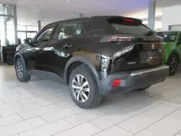 Gebraucht Peugeot 2008 Active 101 PS (74 kW) 2021 Lackierung schwarz perla nera/ty SUV