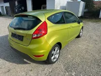 Gebraucht Ford Fiesta 82 PS (60 kW) 2008 Grün Kleinwagen