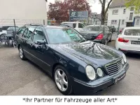 Używany Mercedes E220 Avantgarde 143 KM (105 kW) 2002 Niebieski Kombi