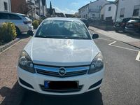 Gebraucht Opel Astra 90 PS (66 kW) 2009 Weiß Limousine