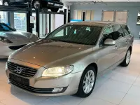 Gebraucht Volvo V70 181 PS (133 kW) 2015 Silber Kombi