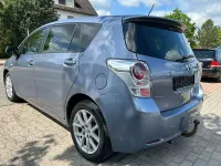 Gebraucht Toyota Verso Travel 126 PS (92 kW) 2012 Blau Van / Kleinbus